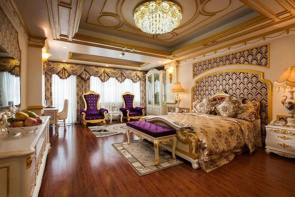 Boss Legend Hotel-1
